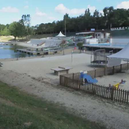Les Hameaux Des Lacs 2 * Monclar-de-Quercy