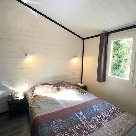 Vakantiehuis Les Hameaux Des Lacs 2 Monclar-de-Quercy