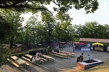 بيت للعطل Les Hameaux Des Lacs 2 *